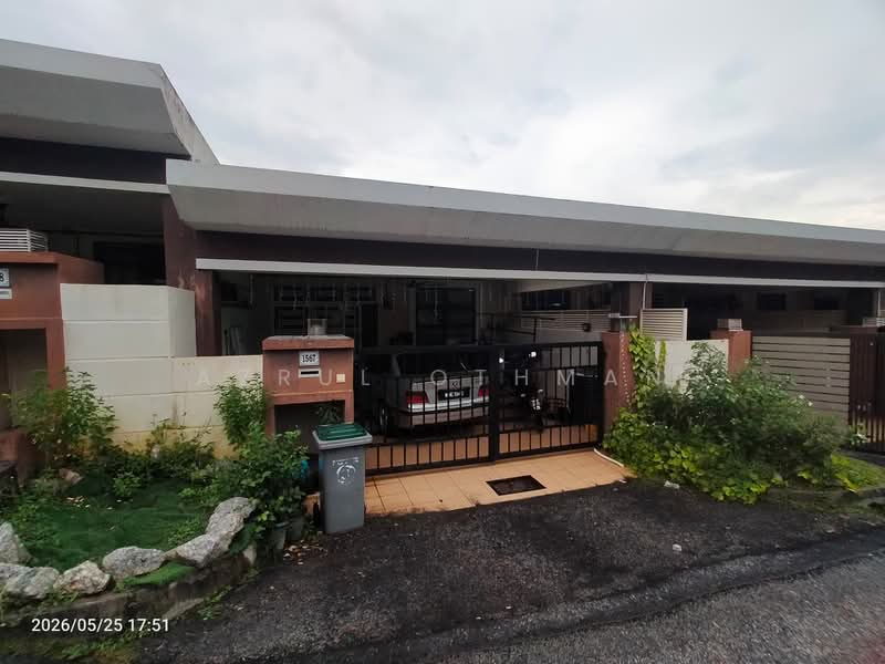 1-storey Terraced House for Sale in Taman Nusa Intan (Senawang) - Azrul Othman - Exterior - PropertyGuru.com.my