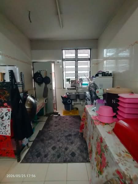1-storey Terraced House for Sale in Taman Nusa Intan (Senawang) - Azrul Othman - Kitchen - PropertyGuru.com.my