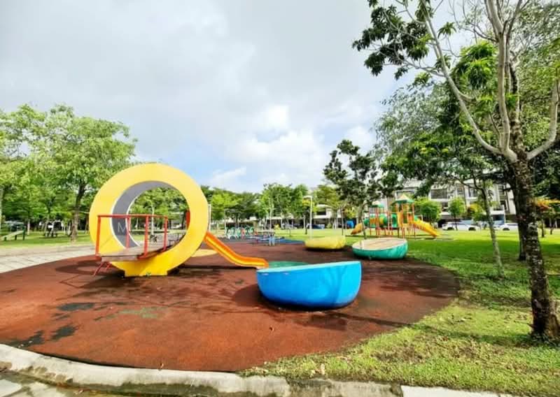2.5-storey Terraced House for Sale in Lake Edge (Puchong) - MEI JIUN CHEW - Exterior - PropertyGuru.com.my