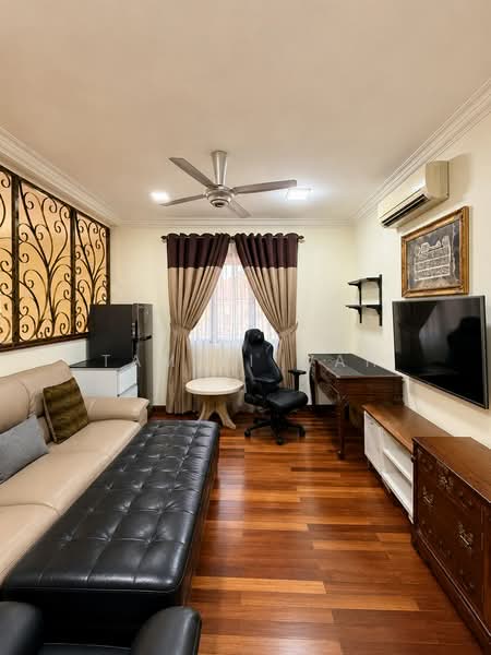 Semi-Detached House for Sale in Petaling Jaya (Selangor) - Tam Yi Wah - Living Room - PropertyGuru.com.my
