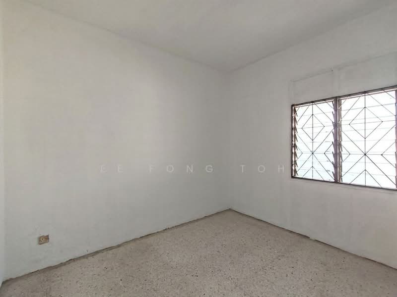 1-storey Terraced House for Sale in Taman Johor Jaya (Johor Bahru) - Ee Fong Toh - Interior - PropertyGuru.com.my