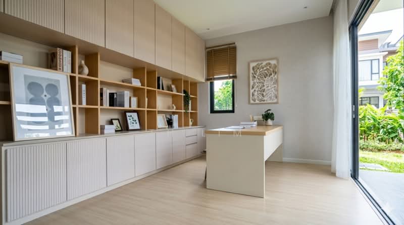 Semi-Detached House for Sale in Seri Kembangan (Selangor) - TH Lim - Study - PropertyGuru.com.my