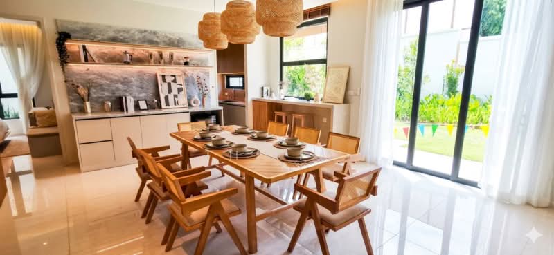 Semi-Detached House for Sale in Seri Kembangan (Selangor) - TH Lim - Dining Room - PropertyGuru.com.my
