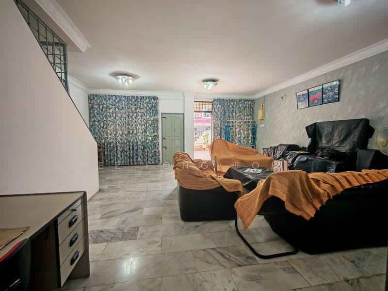 Rumah Teres 2 Tingkat untuk Dijual di Taman Sri Putri (Skudai) - Ee Fong Toh - Living Room - PropertyGuru.com.my