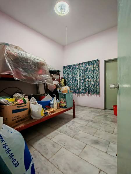 Rumah Teres 2 Tingkat untuk Dijual di Taman Sri Putri (Skudai) - Ee Fong Toh - Bedroom - PropertyGuru.com.my