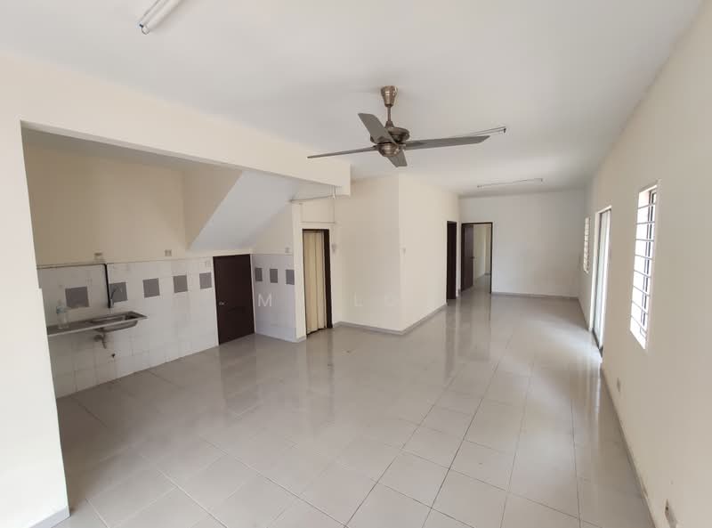 Rumah Bandar untuk Dijual di Taman Amansiara (Rawang) - MY Loh - Kitchen - PropertyGuru.com.my