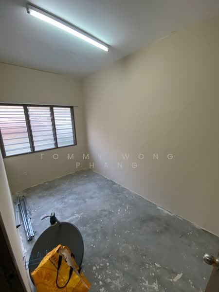 Rumah Teres 2 Tingkat untuk Dijual di Lestari Putra (Seri Kembangan) - Tommy Wong Phang - Interior - PropertyGuru.com.my