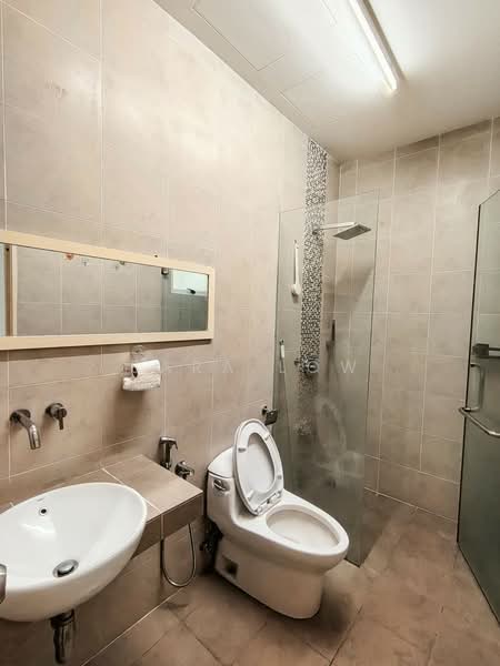 Condominium for Rent at 8 Petaling - Sara Low - Bathroom - PropertyGuru.com.my