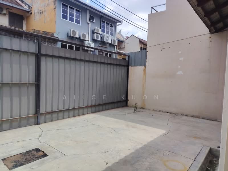 Rumah Teres 2 Tingkat untuk Dijual di SS18 (Subang Jaya) - Alice Kuon - Exterior - PropertyGuru.com.my