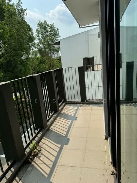 Rumah Berkembar untuk Dijual di Bukit Rahman Putra (Sungai Buloh) - Peggy Yong - Balcony - PropertyGuru.com.my