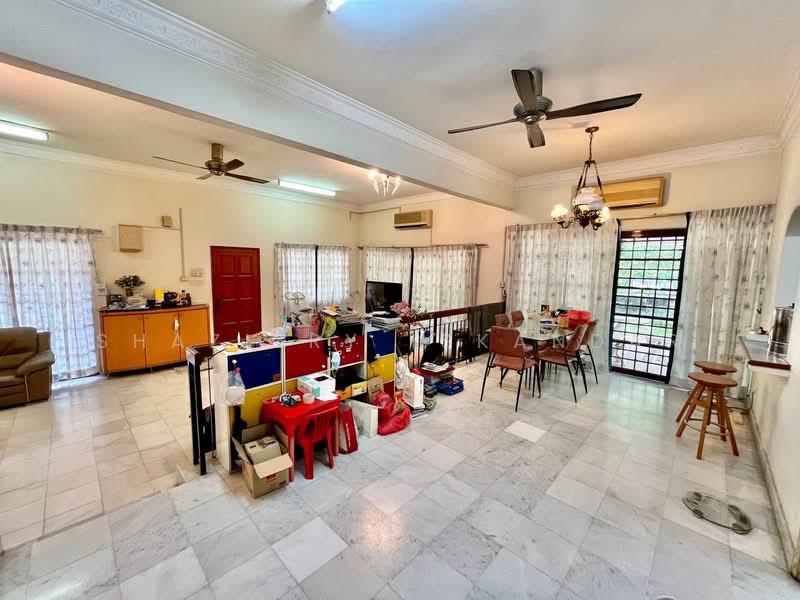 2-storey Terraced House for Sale in Bukit Jelutong (Shah Alam) - Shaziery Iskandar - PropertyGuru.com.my
