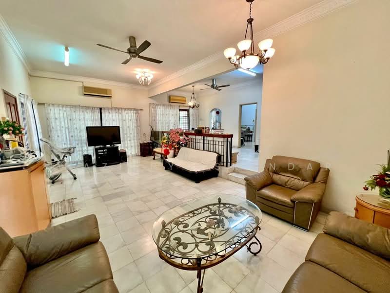 2-storey Terraced House for Sale in Bukit Jelutong (Shah Alam) - Shaziery Iskandar - PropertyGuru.com.my