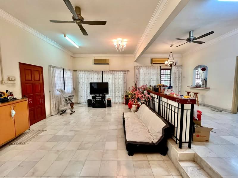 2-storey Terraced House for Sale in Bukit Jelutong (Shah Alam) - Shaziery Iskandar - PropertyGuru.com.my