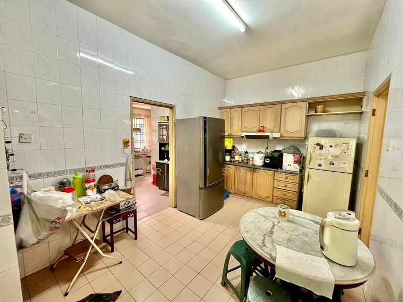2-storey Terraced House for Sale in Bukit Jelutong (Shah Alam) - Shaziery Iskandar - PropertyGuru.com.my