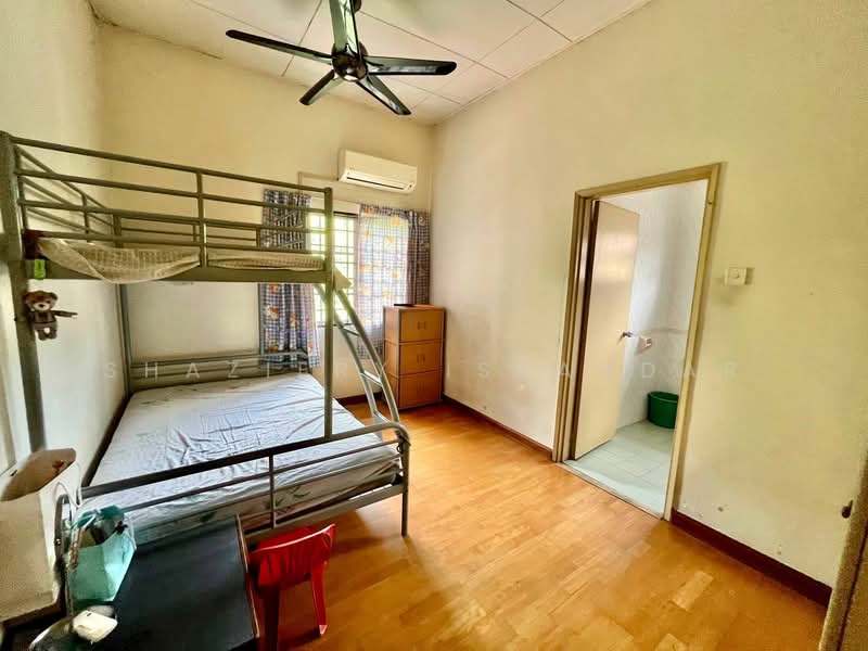 2-storey Terraced House for Sale in Bukit Jelutong (Shah Alam) - Shaziery Iskandar - PropertyGuru.com.my