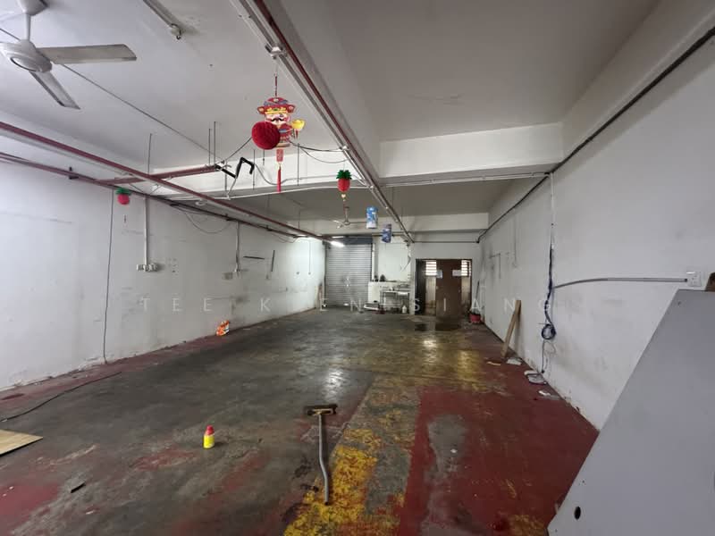 Shop for Rent in Bandar Puchong Utama (Puchong) - Tee Kien Siang - Interior - PropertyGuru.com.my