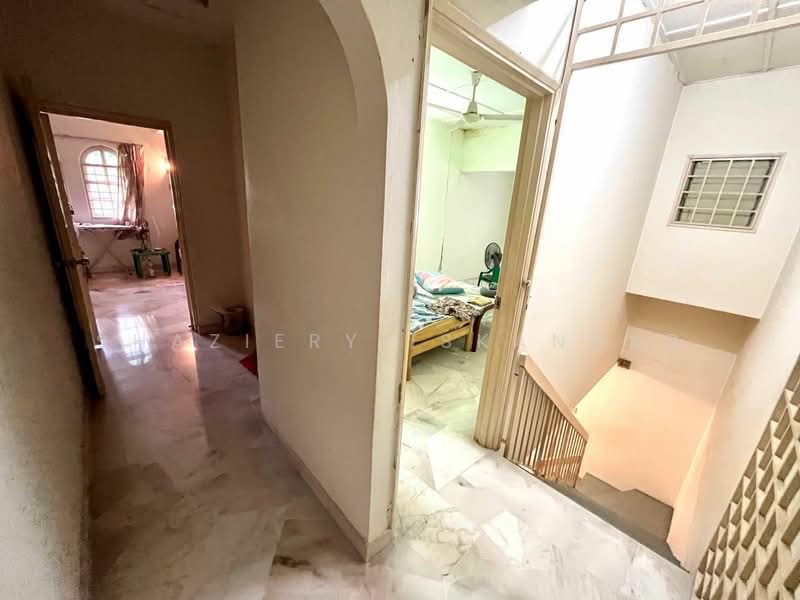 Rumah Teres 2 Tingkat untuk Dijual di Batu Caves (Selangor) - Shaziery Iskandar - PropertyGuru.com.my