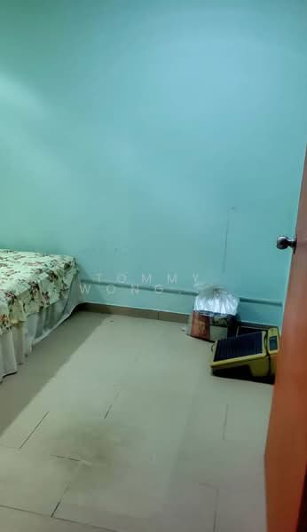 Rumah Teres 2 Tingkat untuk Dijual di Lestari Putra (Seri Kembangan) - Tommy Wong Phang - Bedroom - PropertyGuru.com.my