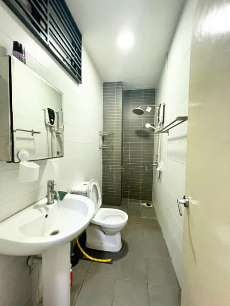 Service Residence for Sale at Palazio - Maggie Lee - Bathroom - PropertyGuru.com.my