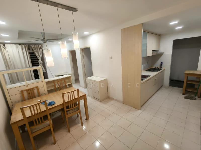 Rumah Flat untuk Dijual di Taman Sri Pulai Perdana - Melinda Ee - Kitchen - PropertyGuru.com.my