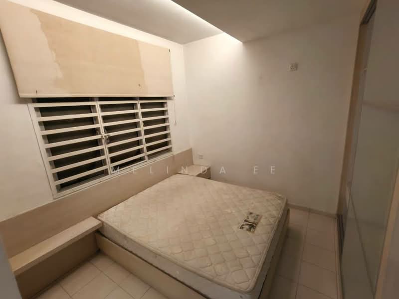 Rumah Flat untuk Dijual di Taman Sri Pulai Perdana - Melinda Ee - Bedroom - PropertyGuru.com.my