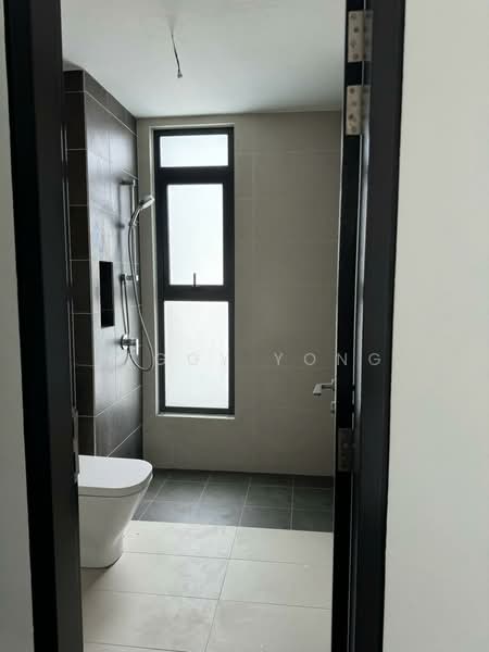 Rumah Berkembar untuk Dijual di Bukit Rahman Putra (Sungai Buloh) - Peggy Yong - Bathroom - PropertyGuru.com.my