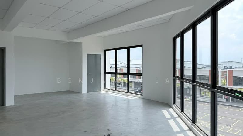 Shop for Sale in Telok Panglima Garang (Selangor) - Benjamin Lai - Interior - PropertyGuru.com.my