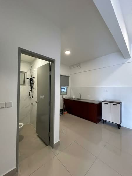 Condominium for Rent at Bayu Temiang Residensi - Low Kok Pin - Bathroom - PropertyGuru.com.my