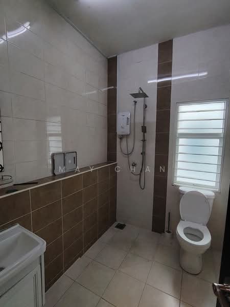 Semi-Detached House for Sale in Taman Saujana Emas (Kajang) - May Chan - Bathroom - PropertyGuru.com.my