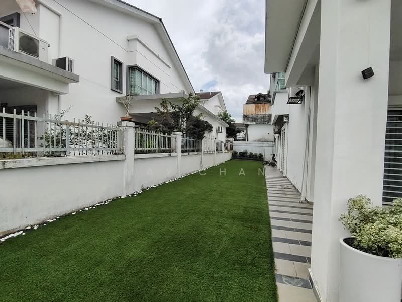 Semi-Detached House for Sale in Taman Saujana Emas (Kajang) - May Chan - Exterior - PropertyGuru.com.my