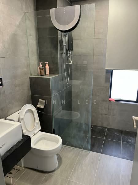 Service Residence for Sale at The Era @ Duta North - Jinn Lee - Bathroom - PropertyGuru.com.my