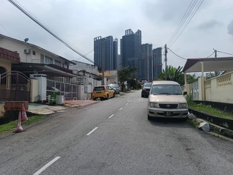 Rumah Berkembar untuk Dijual di Taman Castlefield (Sri Petaling) - Thomas Ching - Exterior - PropertyGuru.com.my
