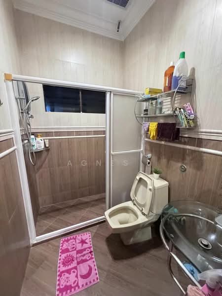 Semi-Detached House for Sale in Taman Johor (Tampoi) - Agnes . - PropertyGuru.com.my