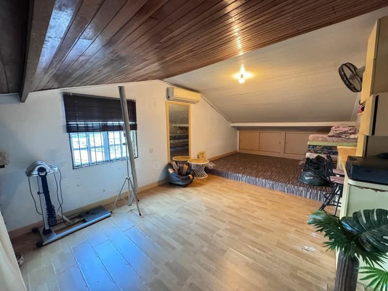 Semi-Detached House for Sale in Taman Johor (Tampoi) - Agnes . - PropertyGuru.com.my