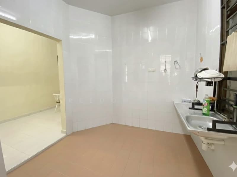 1-storey Terraced House for Sale in Taman JP Perdana (Johor Bahru) - Freedom Lam - Kitchen - PropertyGuru.com.my