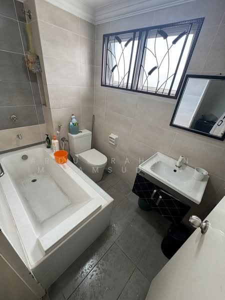2-storey Terraced House for Rent in Cyberjaya (Selangor) - Abdul Rahman M Samsudeen - Bathroom - PropertyGuru.com.my