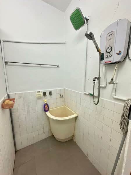Rumah Teres 1 Tingkat untuk Dijual di Sungai Petani (Kedah) - C.H. Lee - Bathroom - PropertyGuru.com.my