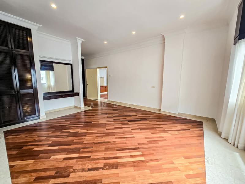Kondominium untuk Disewa di Wickham Residence - Sandhu . - Masterbedroom - PropertyGuru.com.my
