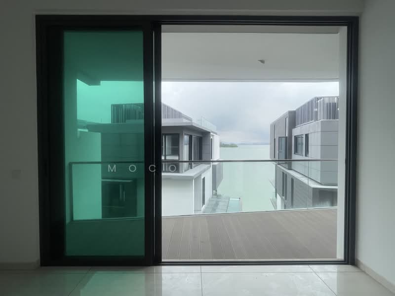 Kondominium untuk Dijual di The Light Collection IV - Mocole Lee - Balcony - PropertyGuru.com.my