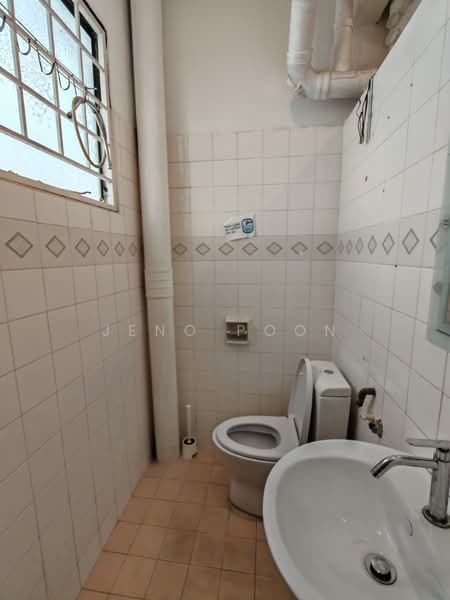 Shop / Office for Rent in Taman Desa (Kuala Lumpur) - Jeno Poon - Bathroom - PropertyGuru.com.my