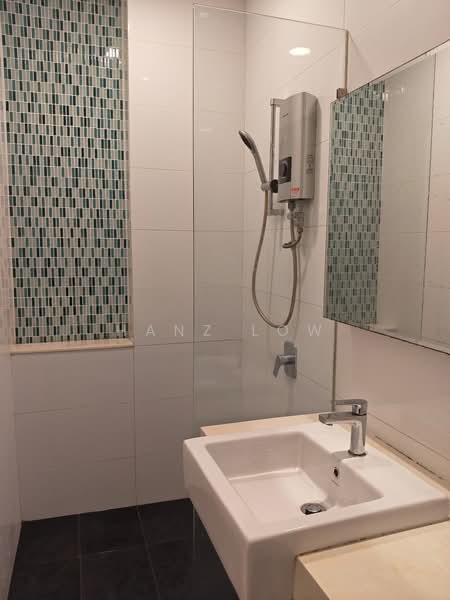 Servis Apartment untuk Disewa di Residential Suites @ HighPark - Hanz Low - Bathroom - PropertyGuru.com.my