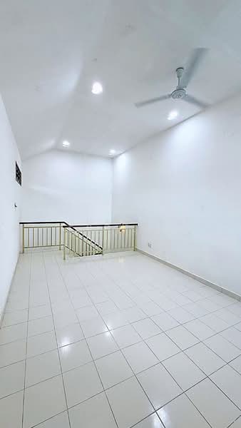Rumah Teres 1.5 Tingkat untuk Dijual di Taman Pelangi Indah (Ulu Tiram) - Orange Koh - Interior - PropertyGuru.com.my