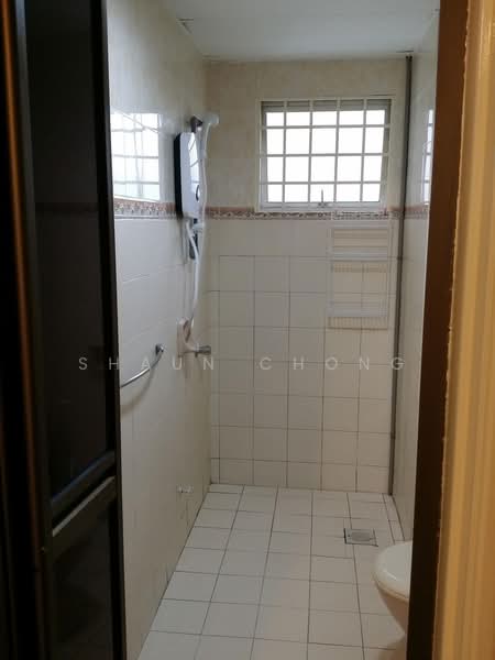 Condominium for Sale at Forest Green - Shaun Chong - Bathroom - PropertyGuru.com.my