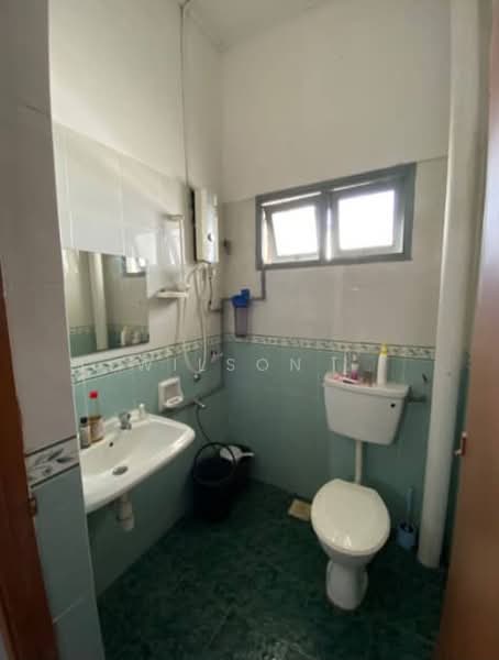 Apartment for Sale at Keranji Apartments - Wilson . - Bathroom - PropertyGuru.com.my