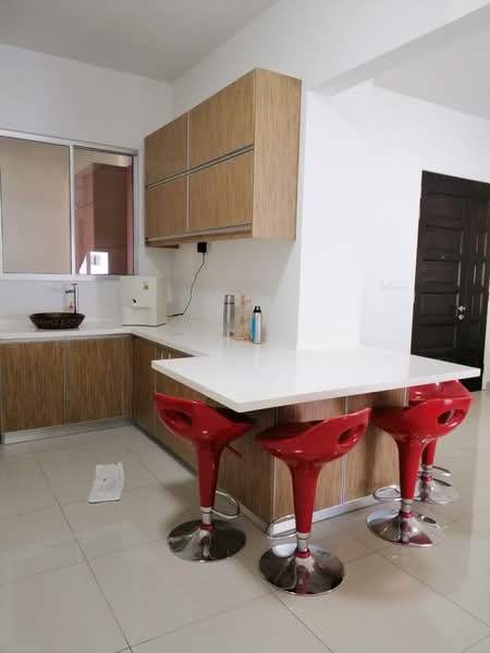 Kondominium untuk Dijual di Surin Condominium - Hong . - Kitchen - PropertyGuru.com.my