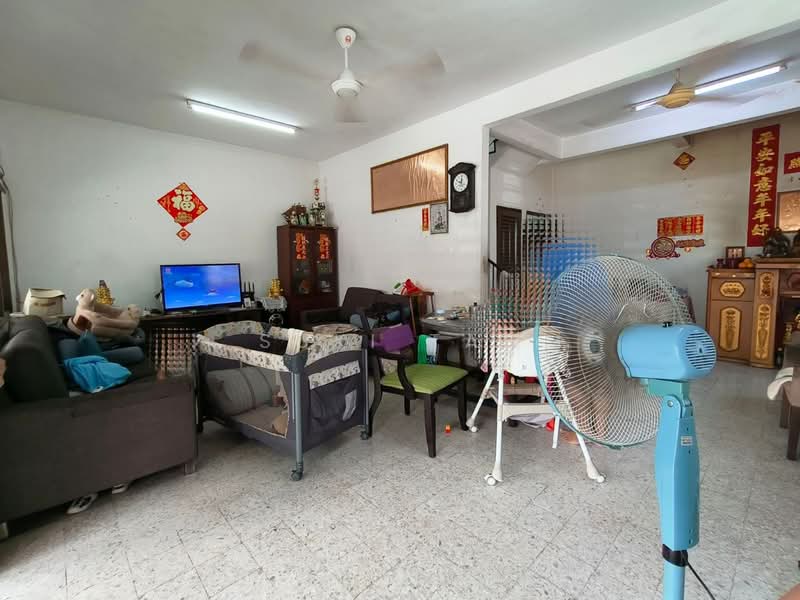2-storey Terraced House for Sale in Taman Petaling (Kepong) - Suki Tan - Living Room - PropertyGuru.com.my