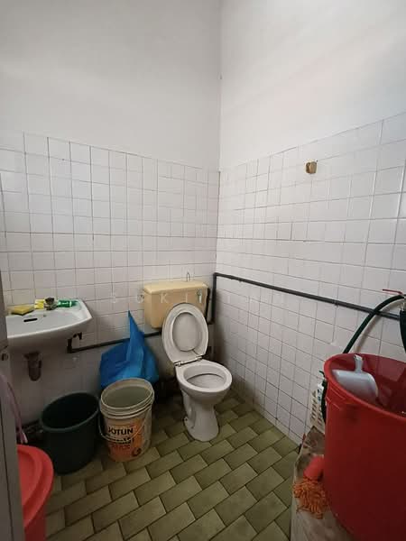 2-storey Terraced House for Sale in Taman Petaling (Kepong) - Suki Tan - Bathroom - PropertyGuru.com.my