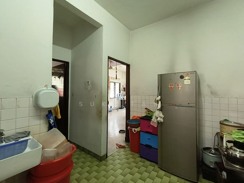 2-storey Terraced House for Sale in Taman Petaling (Kepong) - Suki Tan - Kitchen - PropertyGuru.com.my