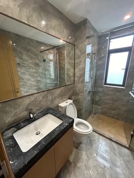 Servis Apartment untuk Disewa di R&F Princess Cove Phase 1 - Janice Ho - Bathroom - PropertyGuru.com.my