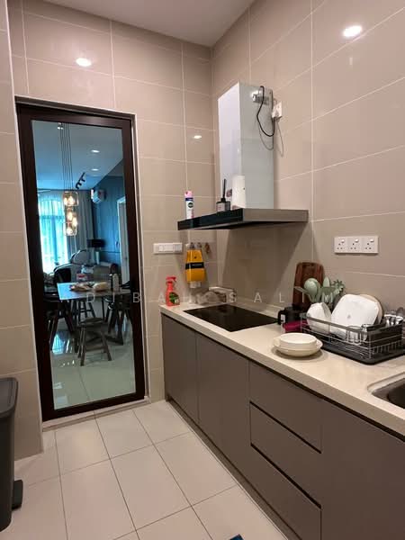 Condominium for Sale at Isle of Kamares - Adibah Salim - Kitchen - PropertyGuru.com.my